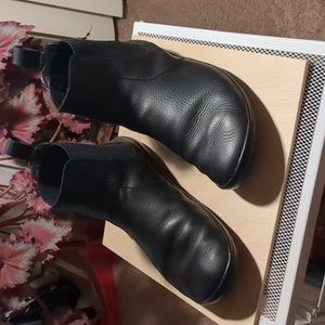 Vivobarefoot women's Fulham Chelsea boots discontinued style